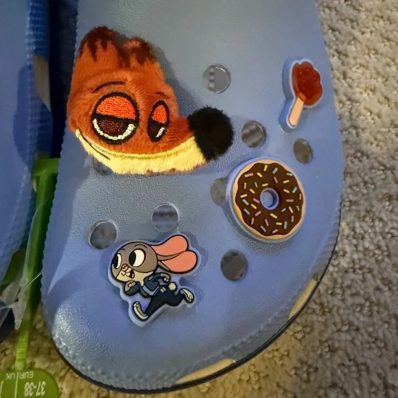 NWT Disney Pixar Zootopia 2 Big‎ Kid Crocs - Picture 4 of 10